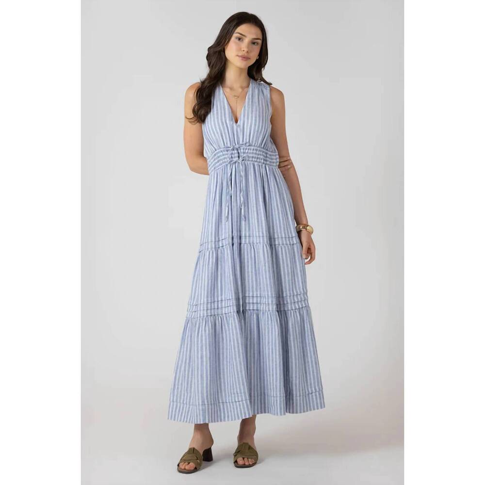 NEW DEX CLOTHING pleat detail smocked waist dress in chambray stripe